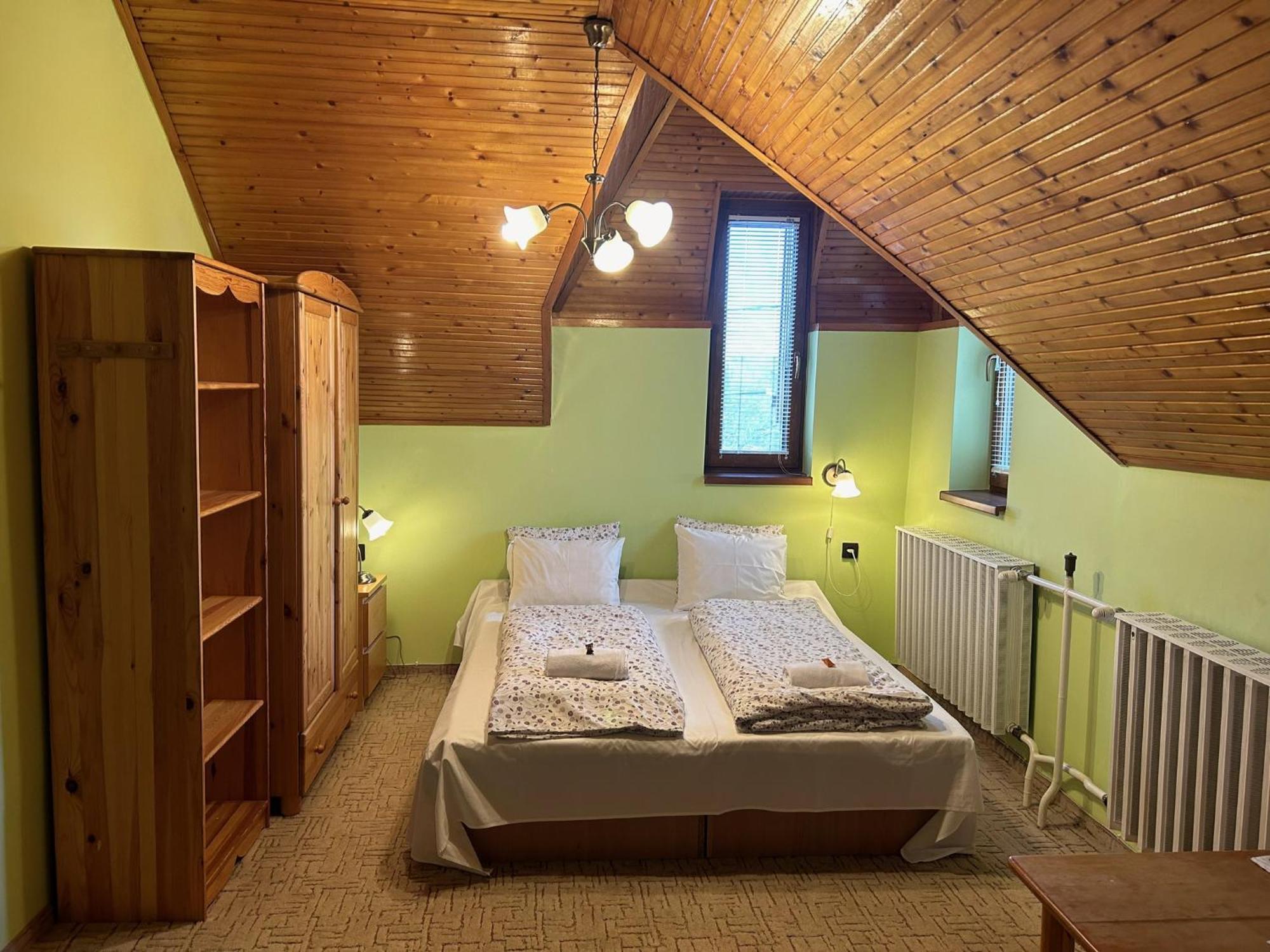 Galeria Vendeghaz Hotel Mezőkövesd Buitenkant foto