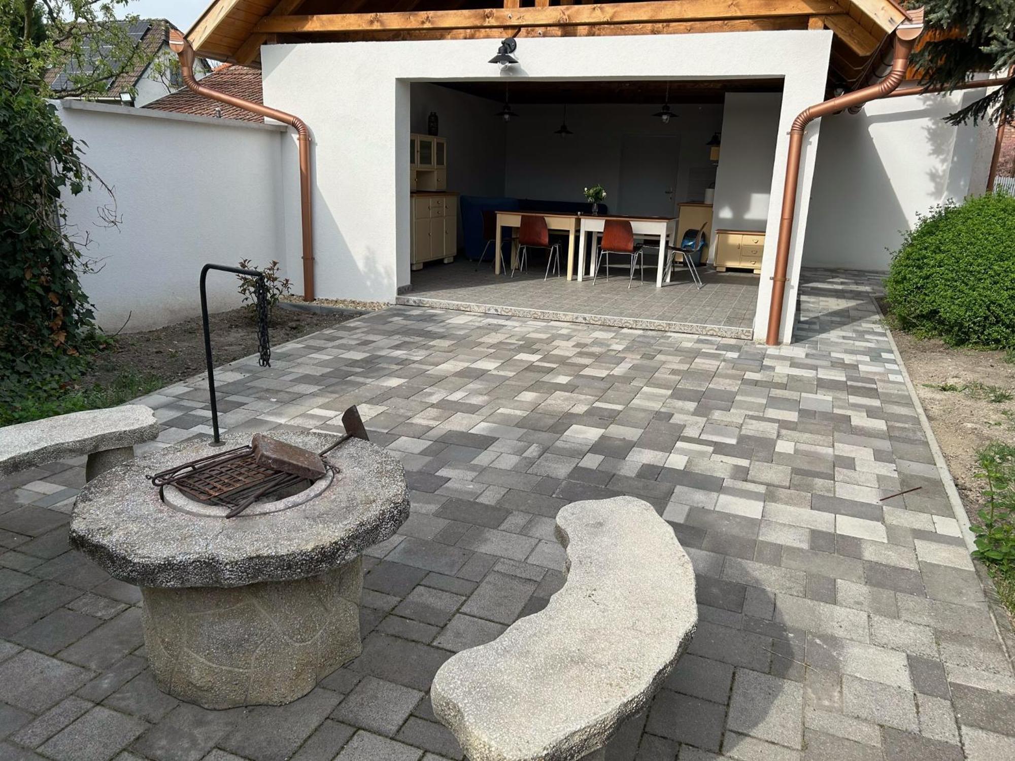 Galeria Vendeghaz Hotel Mezőkövesd Buitenkant foto